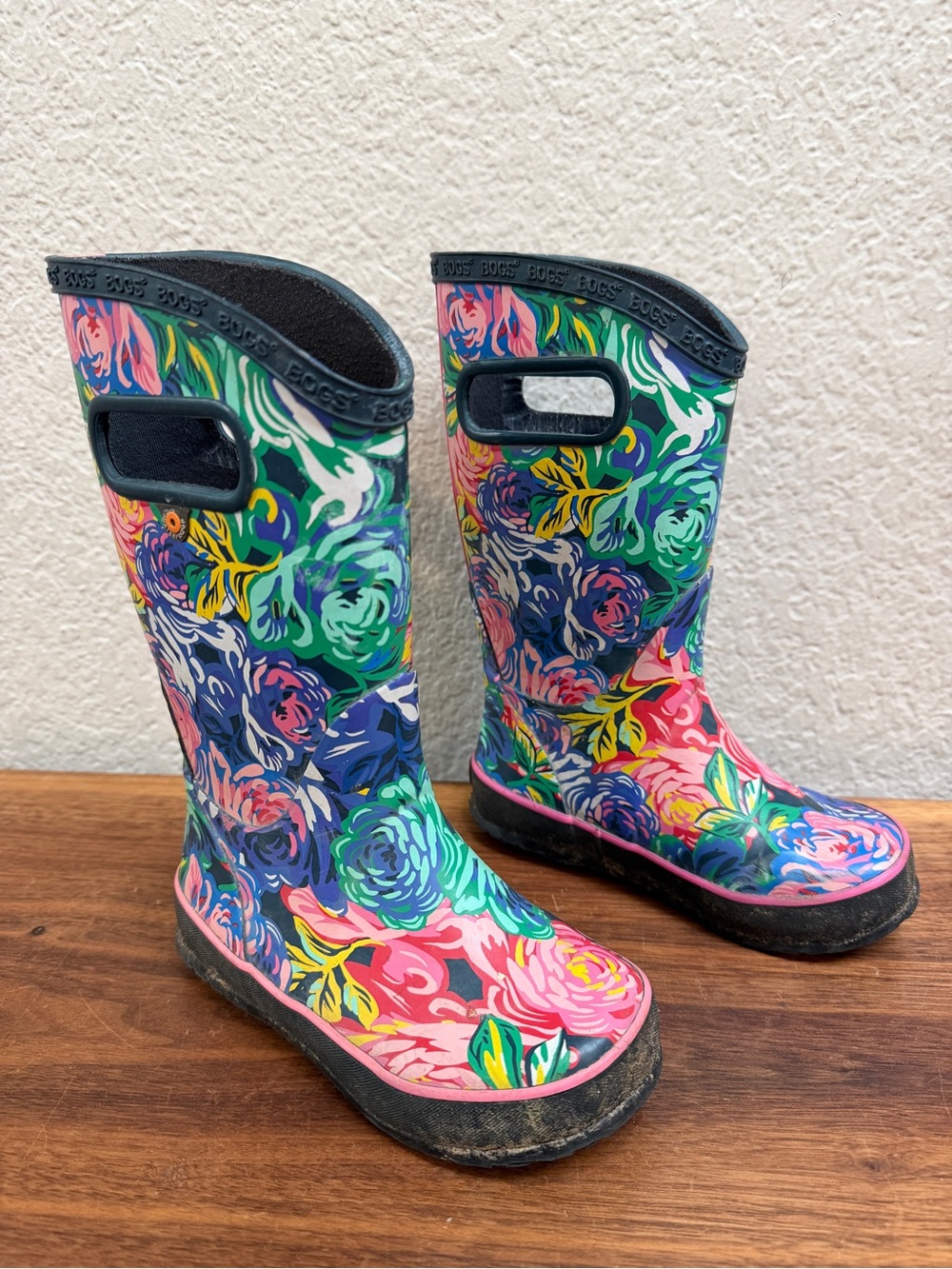 Bogs kids size 11 rubber rain boots, flowers - Picture 2 of 7